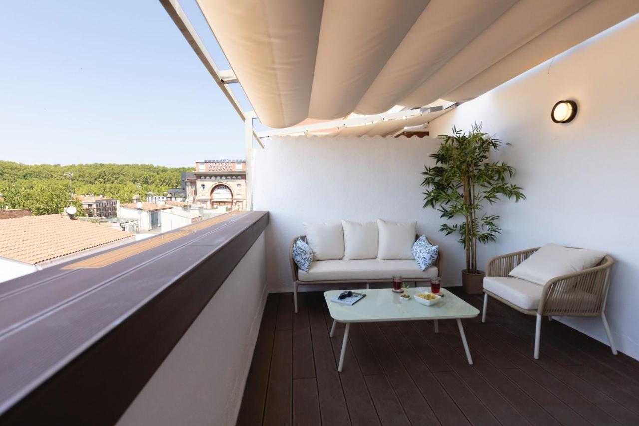 Apartament Bravissimo Eiximenis, With Beautiful Terrace And Views Girona Zewnętrze zdjęcie