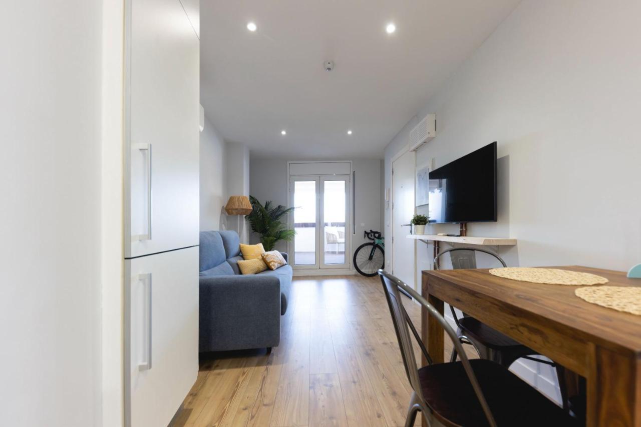 Apartament Bravissimo Eiximenis, With Beautiful Terrace And Views Girona Zewnętrze zdjęcie