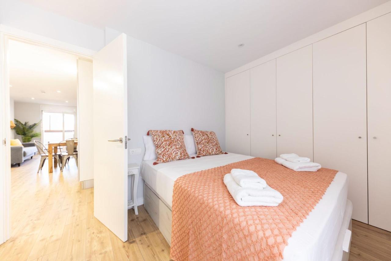 Apartament Bravissimo Eiximenis, With Beautiful Terrace And Views Girona Zewnętrze zdjęcie