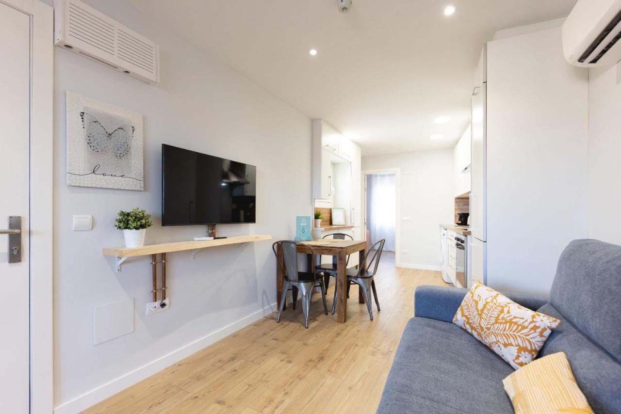 Apartament Bravissimo Eiximenis, With Beautiful Terrace And Views Girona Zewnętrze zdjęcie