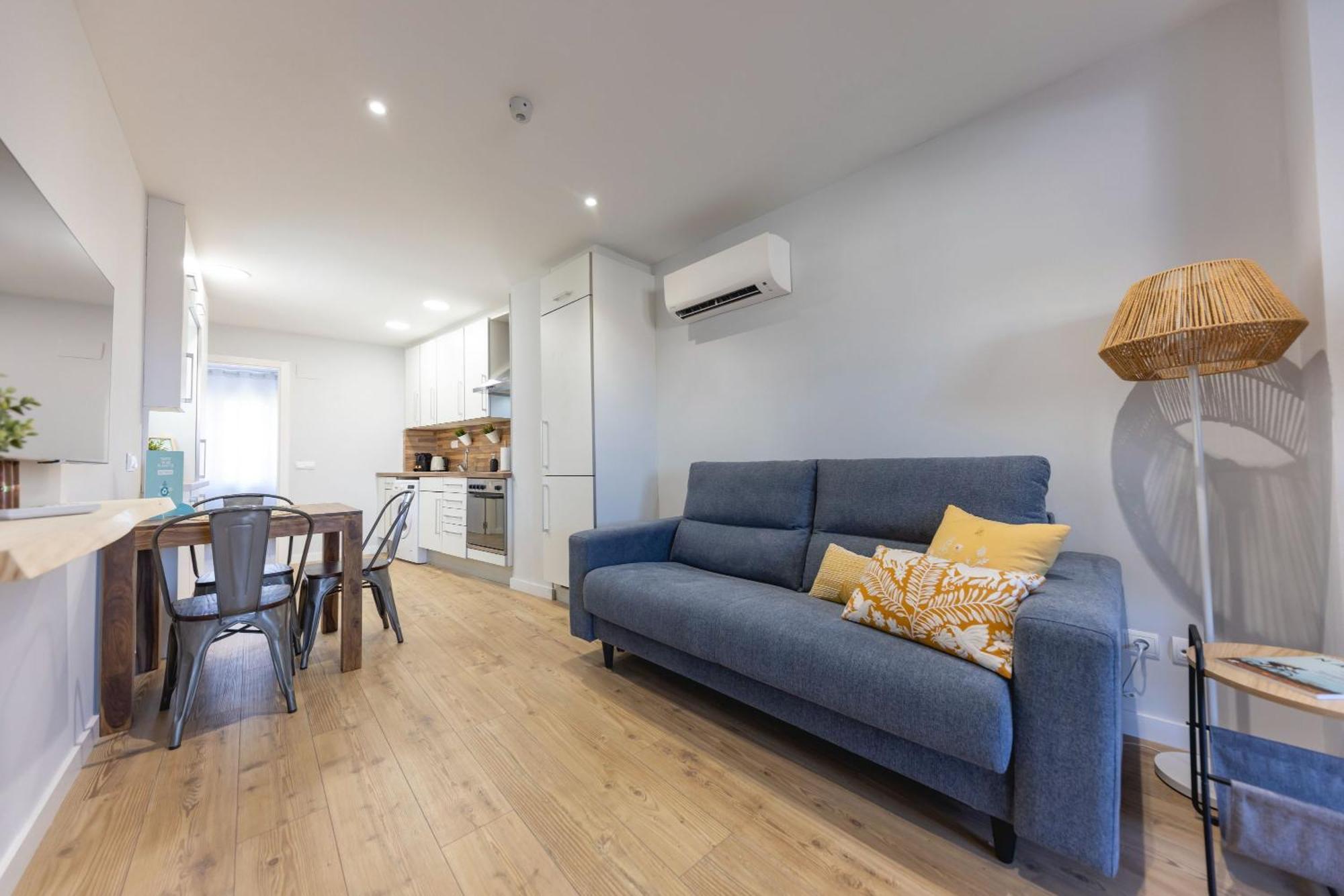 Apartament Bravissimo Eiximenis, With Beautiful Terrace And Views Girona Zewnętrze zdjęcie